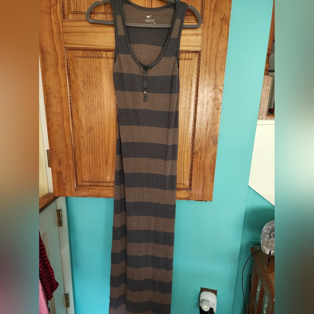 Stem dress